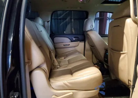 2007 GMC Yukon Xl Denali z USA, uszkodzony, nr VIN 1GKFK66807J371365